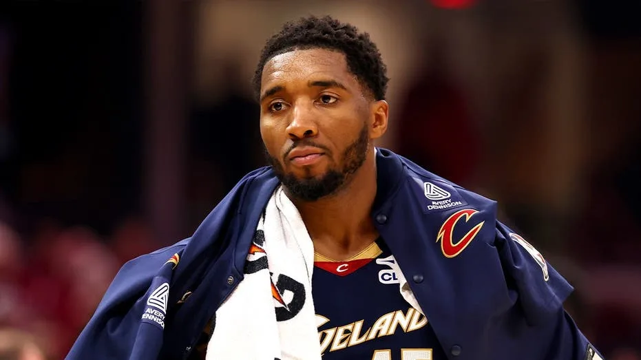 Cavaliers Star Donovan Mitchell Credits New Year's Eve Drinks for Historic 71-Point Performance